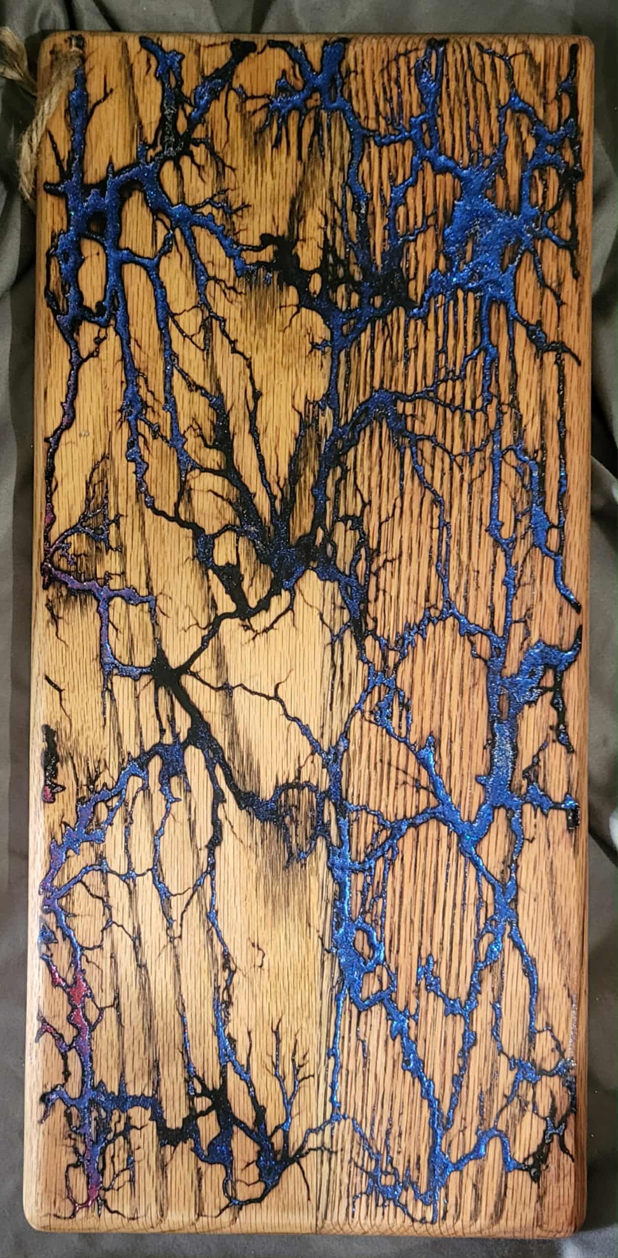 25)   18"x8" Solid Oak Reversible Serving / Charcuterie / Bread / Cutting Board- Sparkling Royal Blue & Lt. Aqua- Fractal Burned - Food Safe